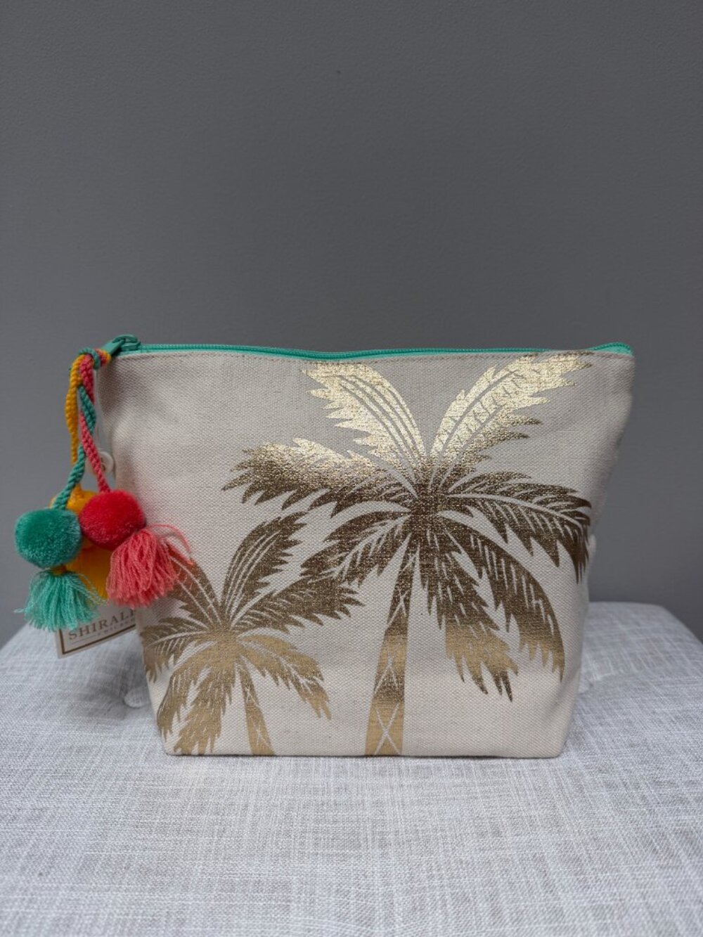 NWT Shiraleah Gold Palm Trees Cosmetics Pouch With Fun Colorful Tassels